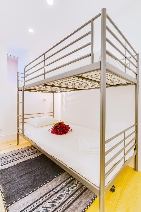 Casa Dos Doutores, A Cozy Apartment In Lisbona Esterno foto