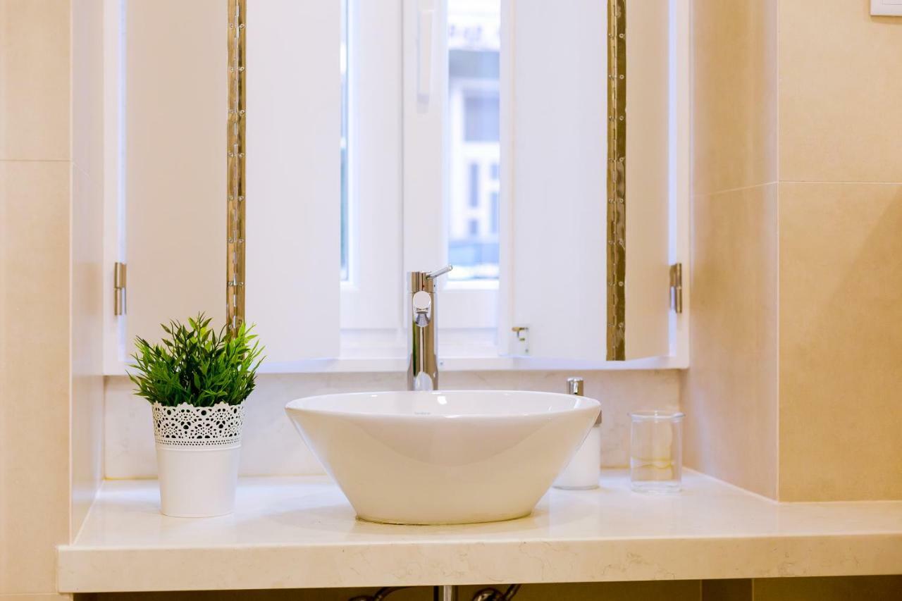 Casa Dos Doutores, A Cozy Apartment In Lisbona Esterno foto